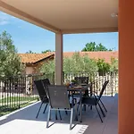 Vesna سكرادين