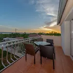 Vesna شقة سكرادين